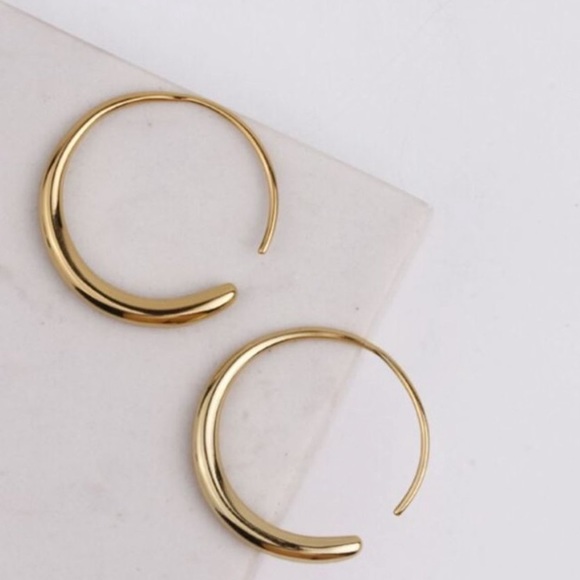 🌛Insta Sterling silver hoop earrings - Picture 3 of 6